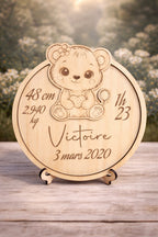 Plaque de naissance personnalisée en bois – Lion(ne)